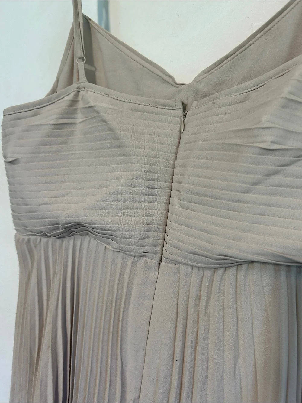 Black Tape Pearl Pleated Maxi Dress Neutral Beige Spaghetti Strap XL NWT - Picture 6 of 11